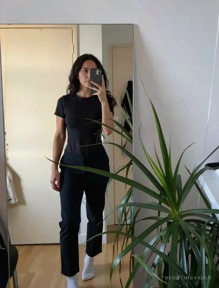 AlannahEmily (25) - Melton