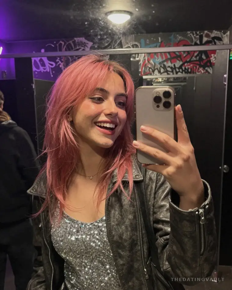 Amelia (21) - Hatton Vale