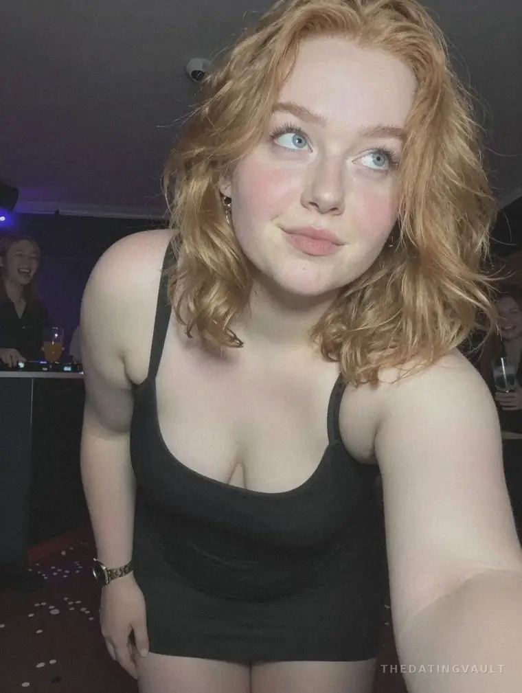 Billie (21) - Townsville