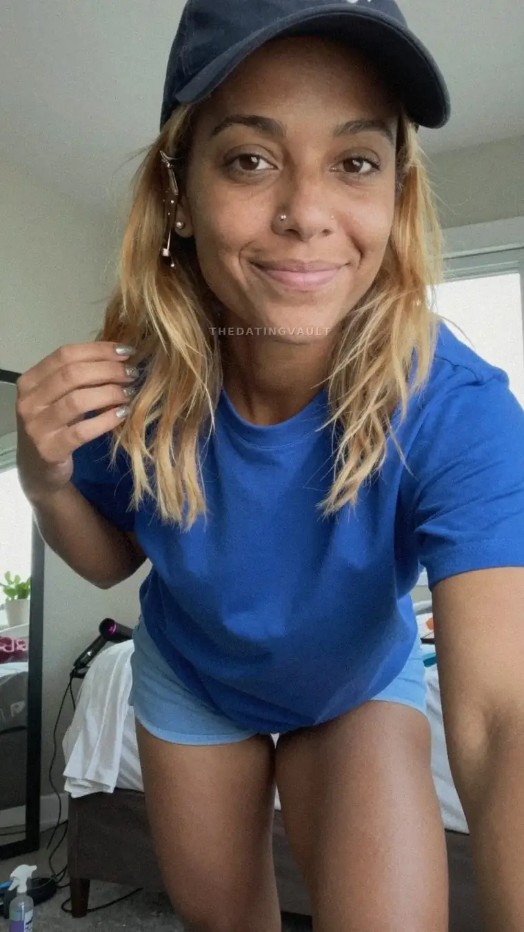 Brianna (25) - Alice Springs