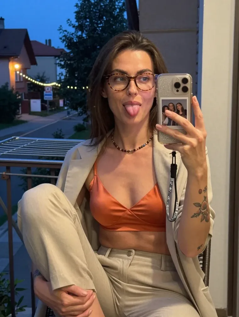 BrookeAmber (25) - Yass