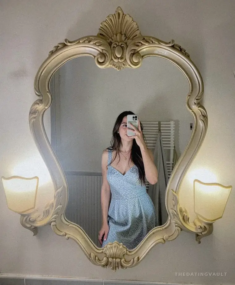 Caitlin (25) - Jacobs Well