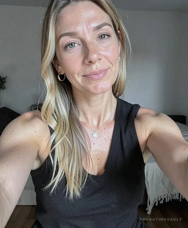 Cassie (30) - Capel