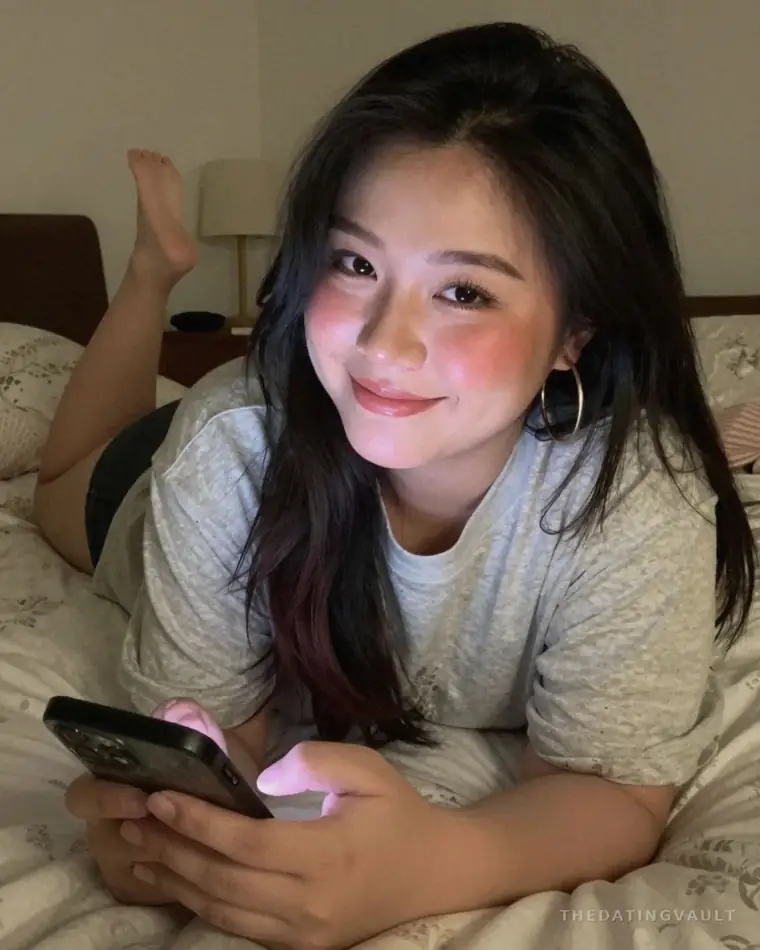 CheekyNatalie (22) - Plenty