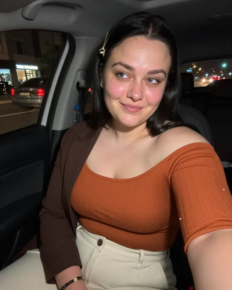 Jenna573 (25) - Wyong
