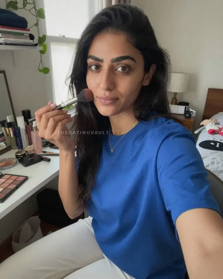 Maeve752 (25) - Keysborough