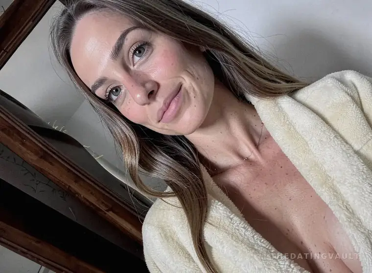 MistyJuliet (30) - Nabiac
