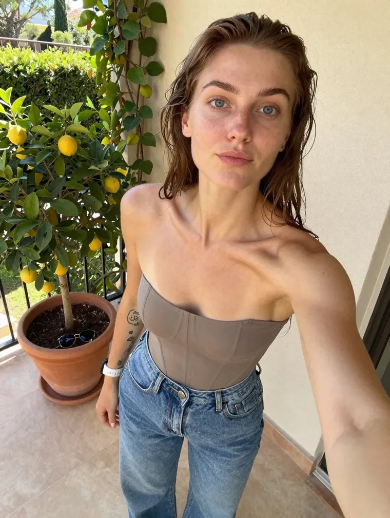 Sam (25) - Perth
