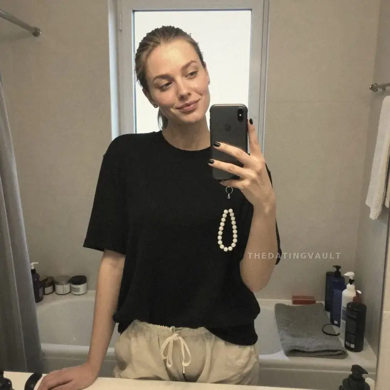 SassyKayla (25) - Gold Coast