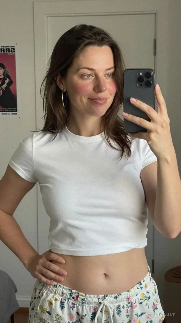 TaylaBee (28) - Rockyview