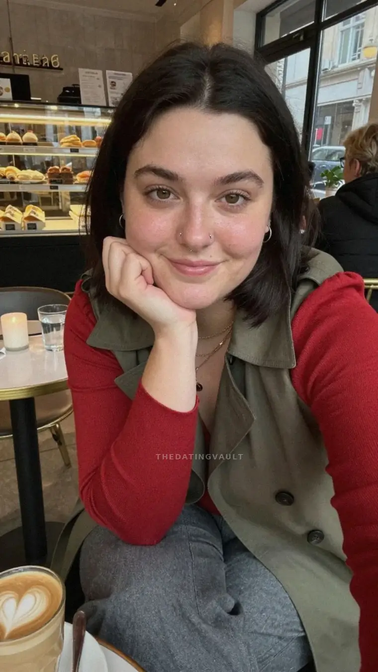 VanessaLou (25) - Hervey Bay