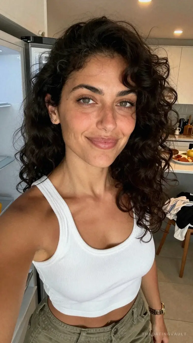 ZaraMae (25) - Gold Coast